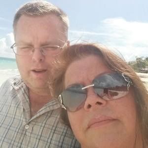 Meet your Posher, Connie